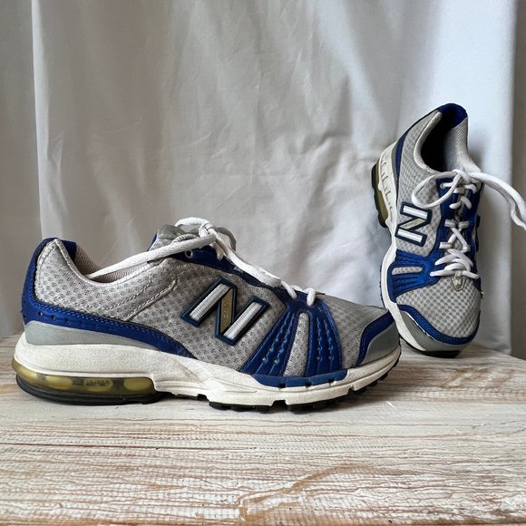 New Balance SL1 Sneakers, Silver and Blue, Size 9, In Like New Condition! - Picture 11 of 12